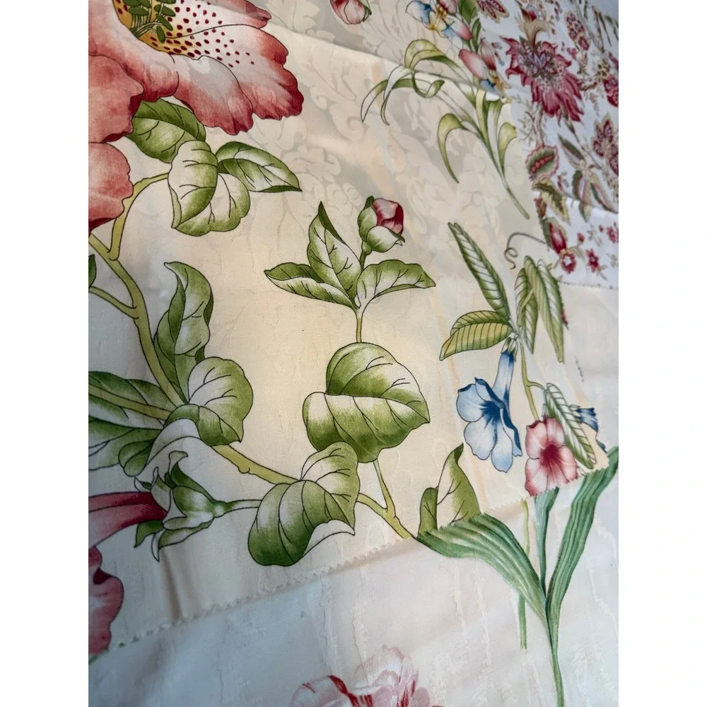 Lot of 3 floral botanical white‎ cream bkgrd design fabrics vintage new flowers